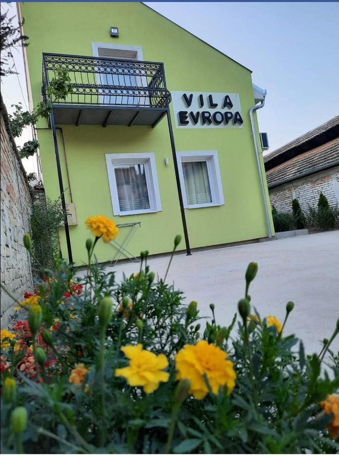 Апартаменты Vila Evropa Сомбор Экстерьер фото